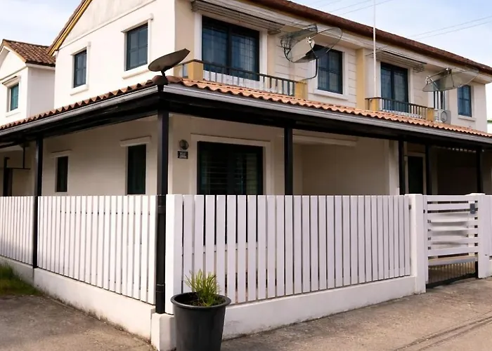 Pruksa House 3bed Townhome Near Airport With Fast Wifi Lejlighed Bangkok