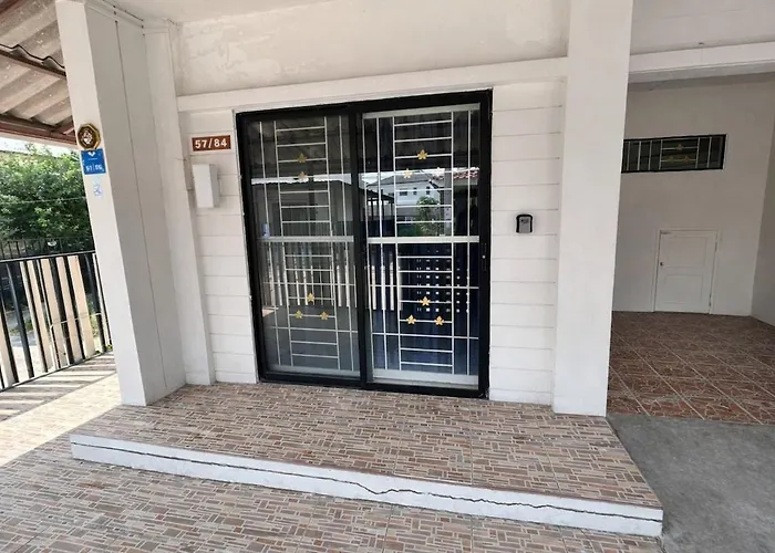 Lejlighed Pruksa House 3bed Townhome Near Airport With Fast Wifi Bangkok