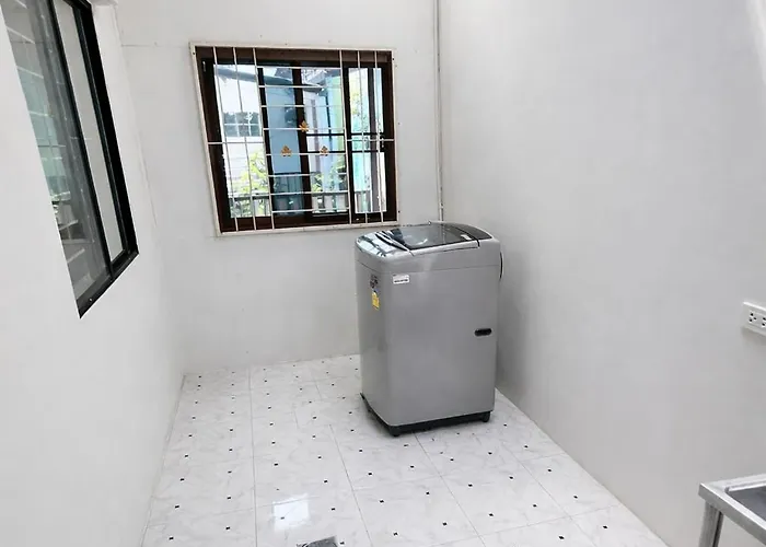 Pruksa House 3bed Townhome Near Airport With Fast Wifi Lejlighed Bangkok